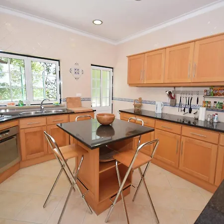 Willa Villa In Obidos With Pool And Vineyards, Cleaning Included