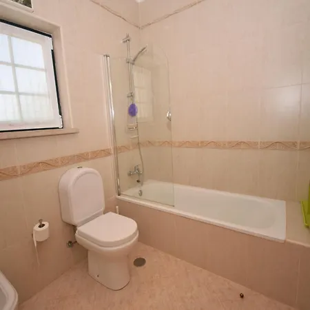 With Private Swimming Pool, Cleaning Included Villa Carreiros